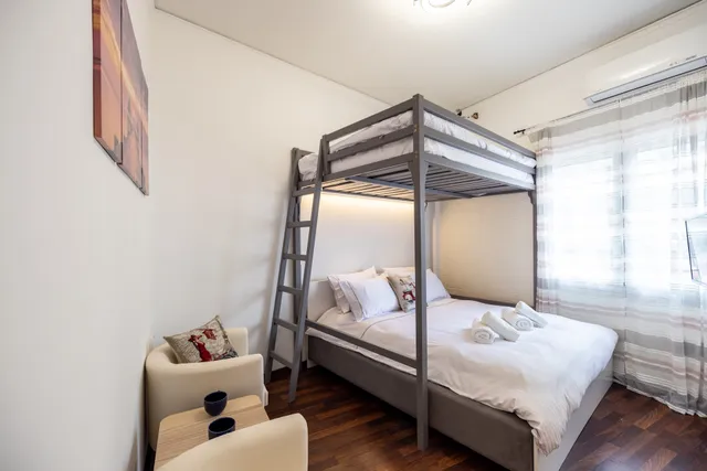 Blanket Cozy Apartments