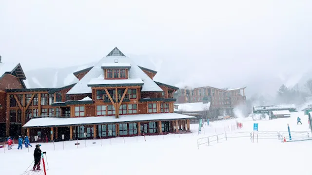 The Club at Spruce Peak - Alpine Clubhouse