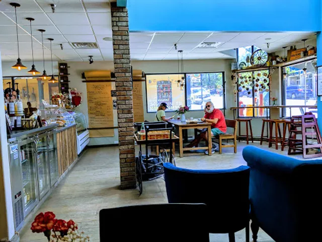 Mom's Baking Company