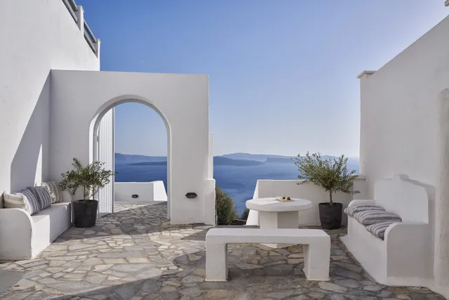 Mr and Mrs White Oia - Santorini