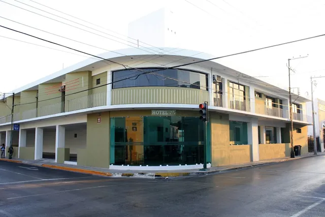Hotel Embajadores