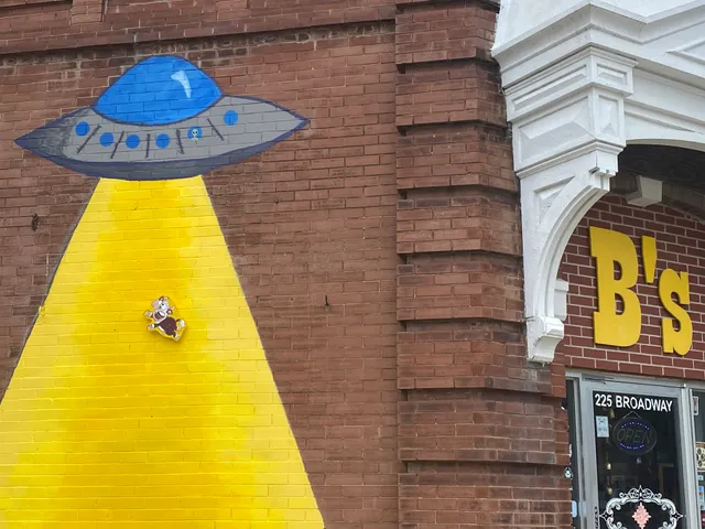 B's Corner Trading Post