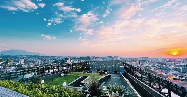 ARTOTEL Gajahmada - Semarang