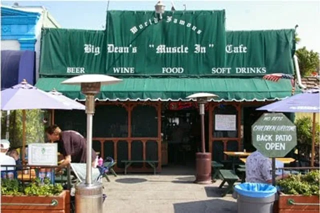 Big Dean's Ocean Front Cafe