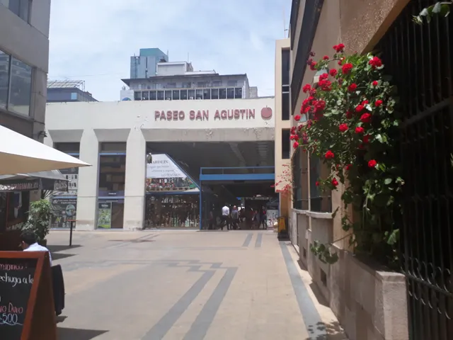 Paseo San Agustín