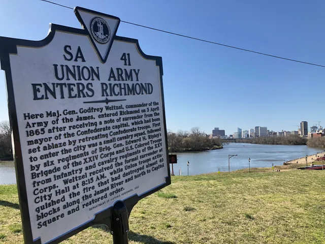 Rocketts Landing Volleyball Courts