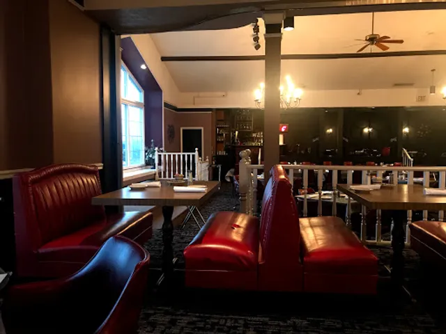 Nick's Restaurant & Lounge