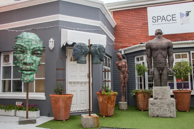 Zzzone Boutique Hostel and Backpackers