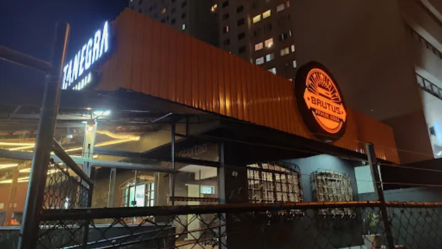 Brutus Burger Grill - Portão