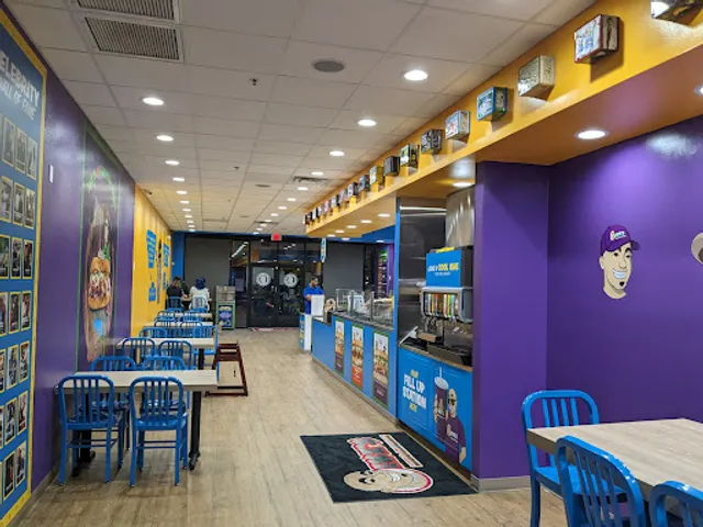 Ike's Love & Sandwiches