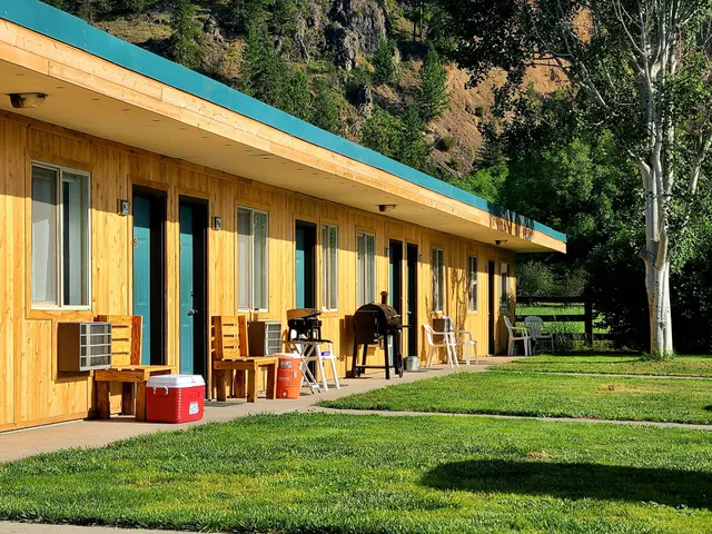 Kettle Falls Inn Hotel