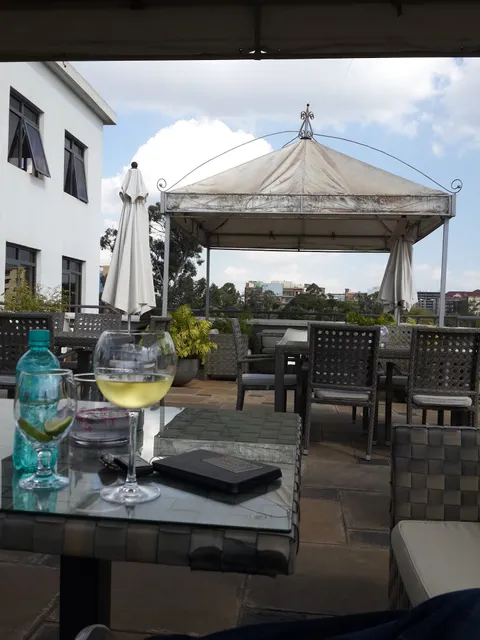 Oro Restaurant & Lounge