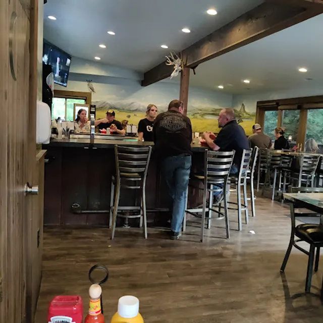 Chatty's Tavern - Grafton, OH