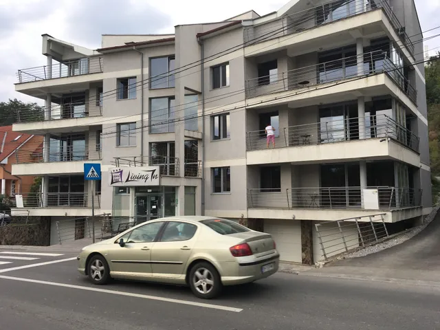 Living In Aparthotel