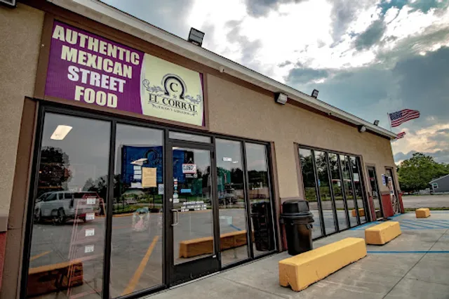 El Corral Tacos y Guisados