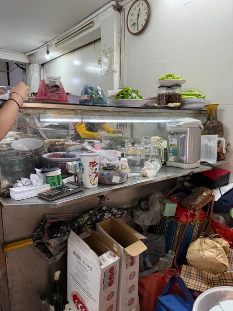 Quán Cơm Nhà Hến