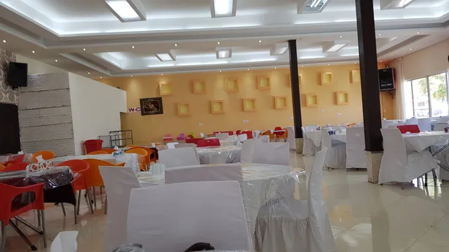 رستوران و فست فود مگا