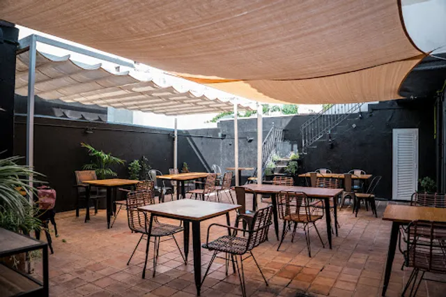 2Kanallas Street Gourmet