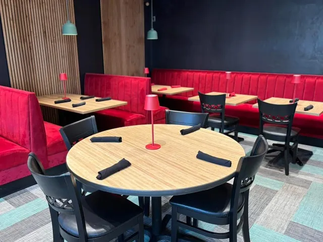 Agostino's Bistro & Pub