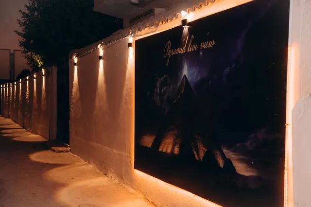 pyramids live view hotel