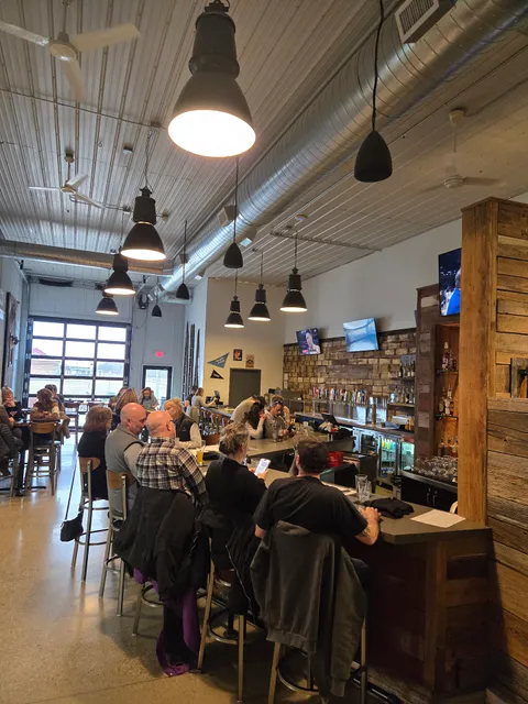 Applewood Kitchen and Bar