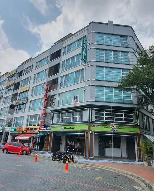 One Avenue Hotel - PJ