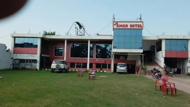 Amar Hotel & Palace