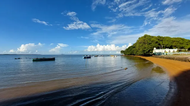 Pointe des Lascars Beach