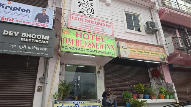 Hotel Om Blessed INN