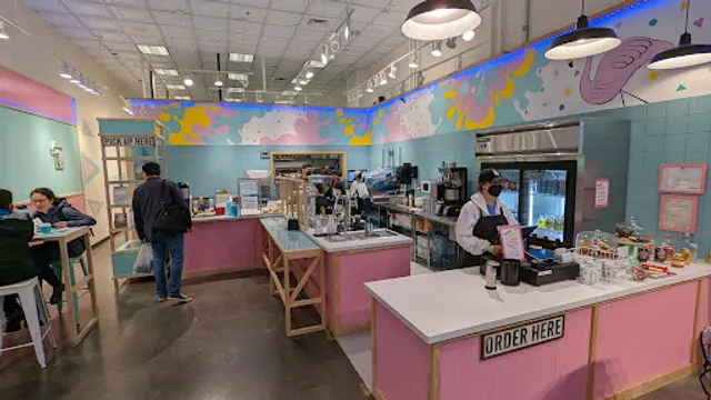 Call Your Mother Deli – Pike & Rose