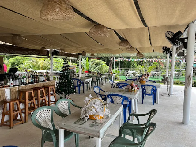 Lom Nuea by The Beach Bar