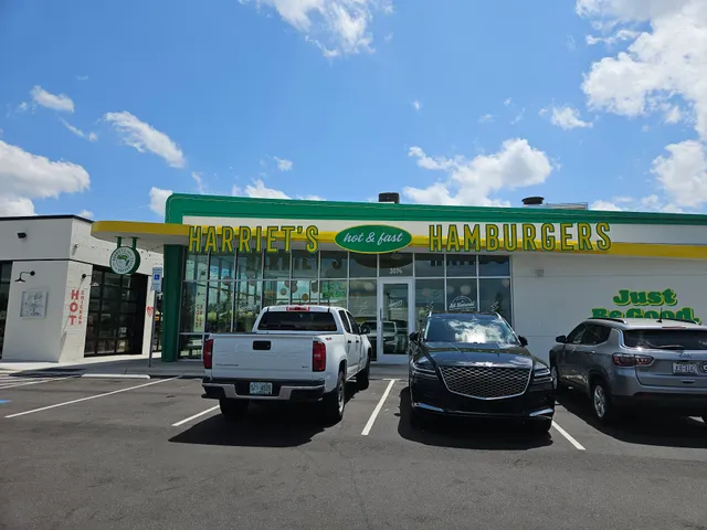 Harriet's Hamburgers | Concord