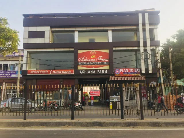 OYO Hotel Ashiana Farm