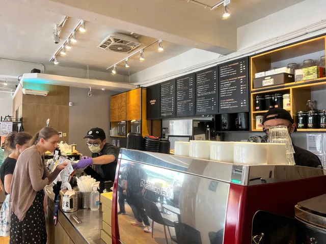 LOUISA COFFEE Heping Linguang Shop