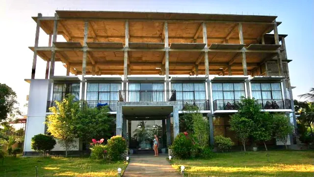 Aqua Marine Beach Hotel