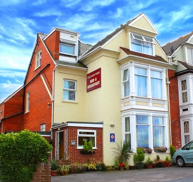 Harlequin Guest House With Parking Weymouth