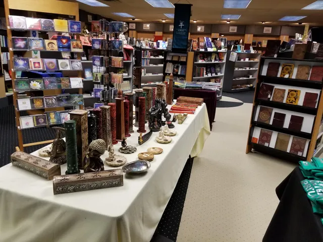 Tree of Life Books & Gifts