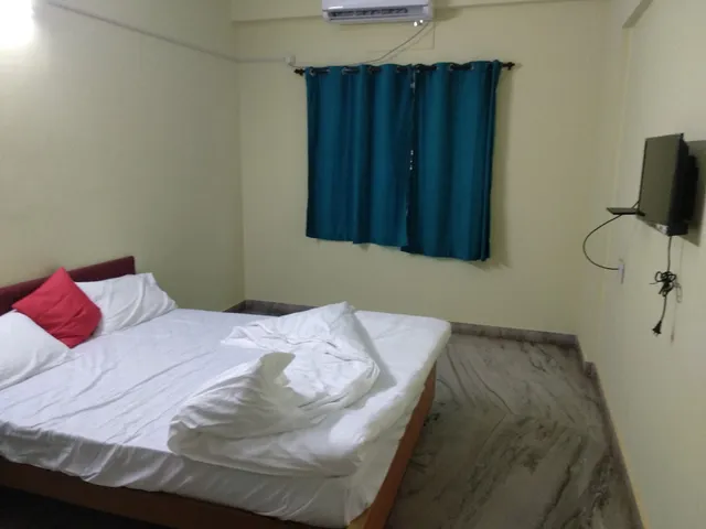 OYO 38212 Sandhya Lodge