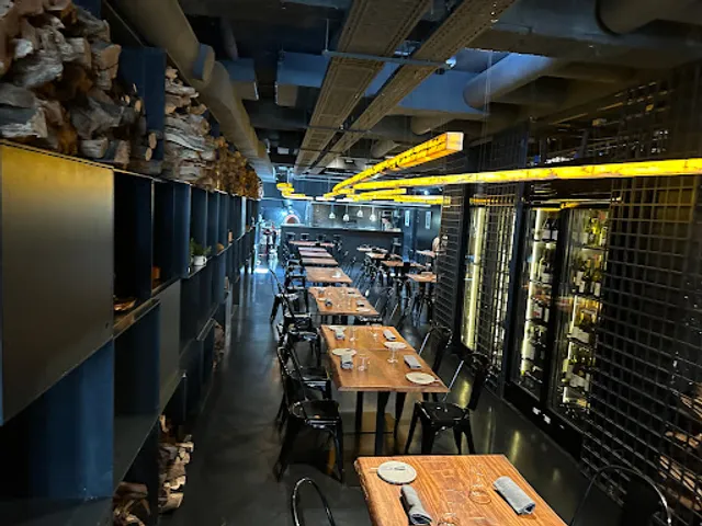 Fogo by Alexandre Silva