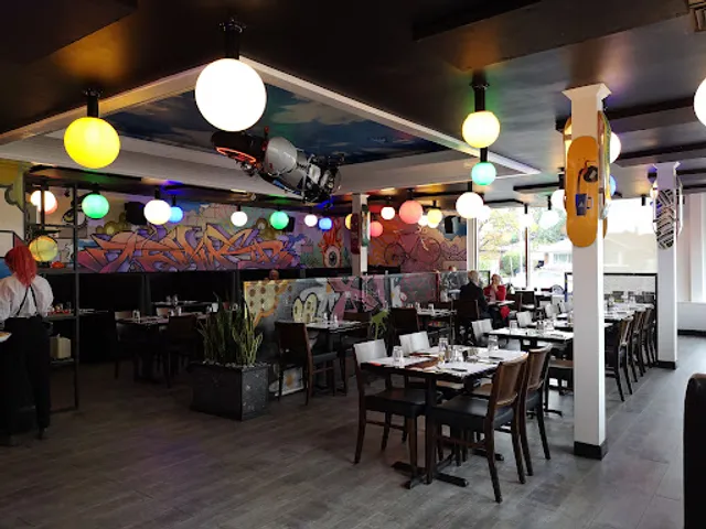 Restaurant L'Avenue Laval