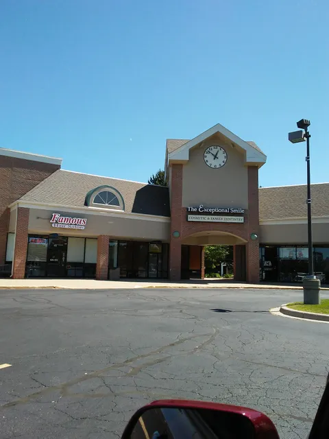 Westwind Lake Village Shops Shopping Center