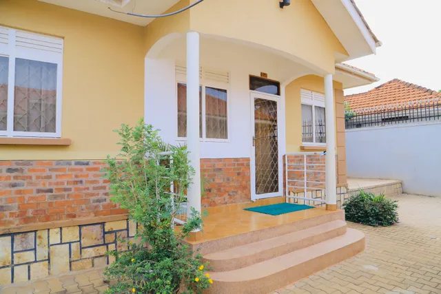 Ndindu serviced courts