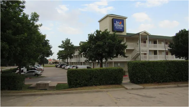 InTown Suites Extended Stay Lewisville TX - East Corporate Drive