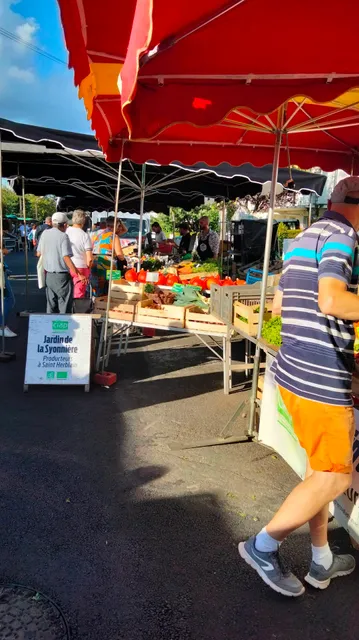Marché De La Bourgeonniere