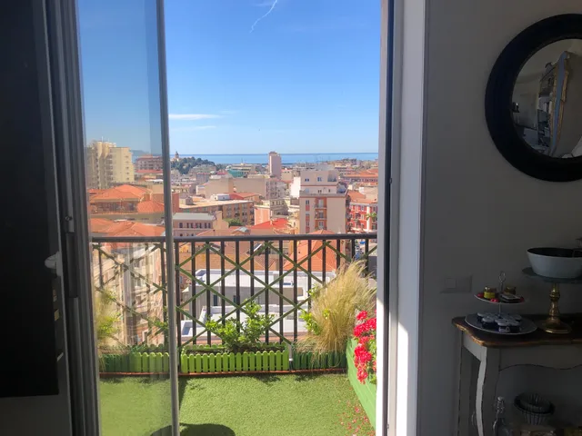 Eleventh Floor Suites