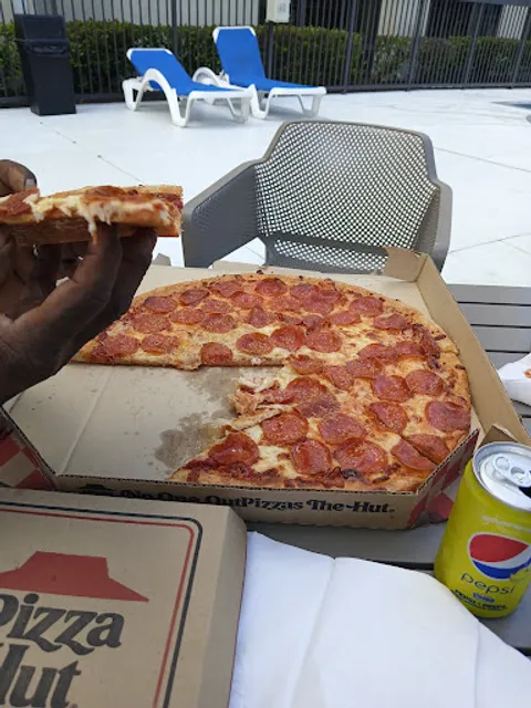 Pizza Hut