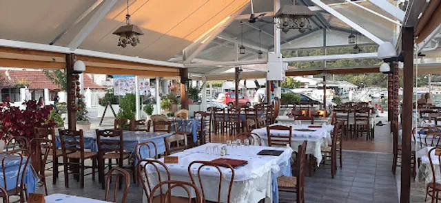 Taverna Captain's Corner