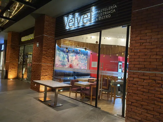 Velvet Pastelería Austriaca & Bistro