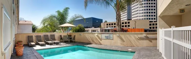 Best Western Plus Media Center Inn & Suites