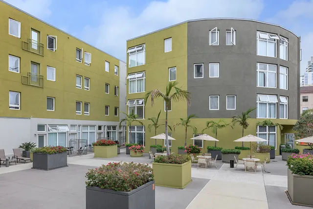 900 F Street Apartments